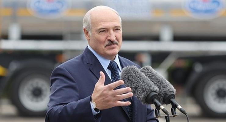 Лукашенко обвинил Украину во вмешательстве в дела Беларуси