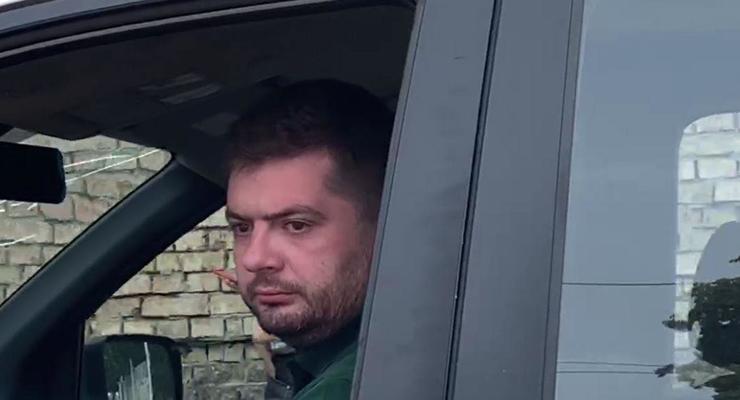 В Киеве продюсер “Квартала 95” устроил аварию с такси и скрылся