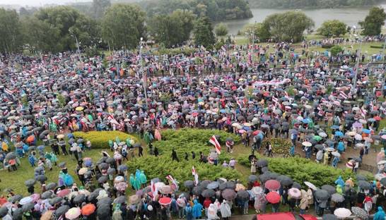 Протест в Минске добрался до резиденции Лукашенко
