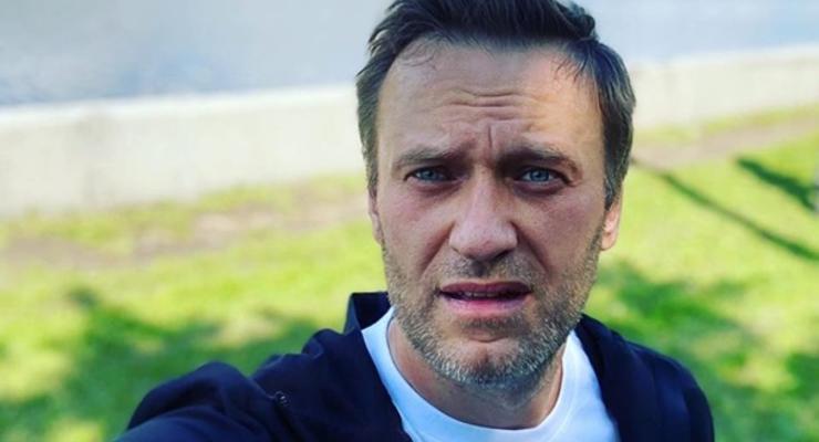 Навального отключили от аппарата ИВЛ