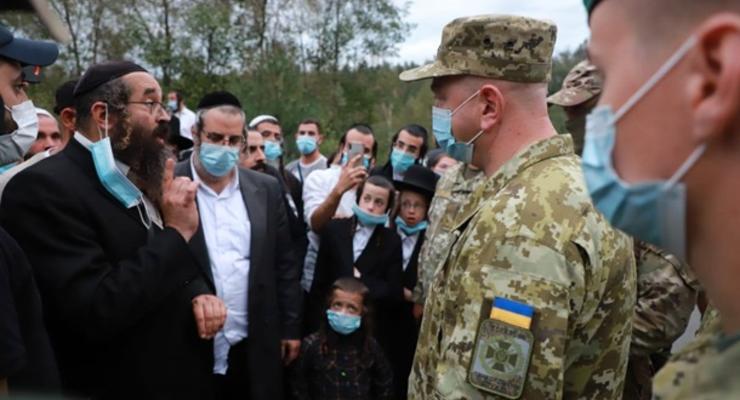 Глава МИД Израиля просит Зеленского пустить тысячу хасидов в Украину