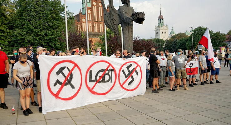 Спор из-за ЛГБТ-зон. Польша против ЕС