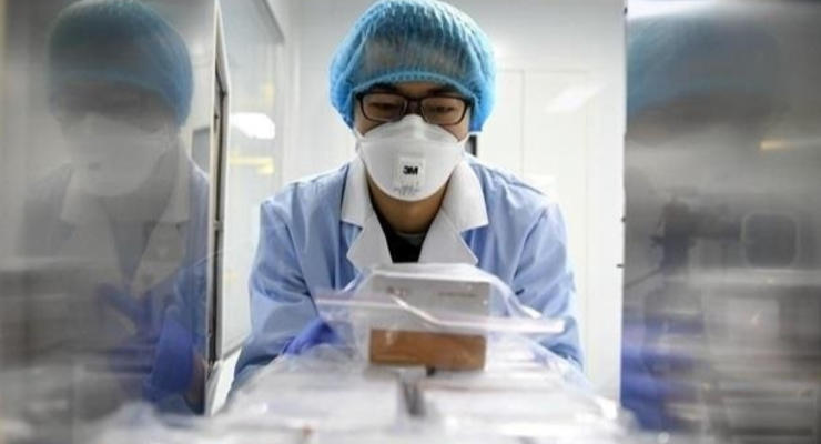 Китай начал массовую вакцинацию от COVID-19