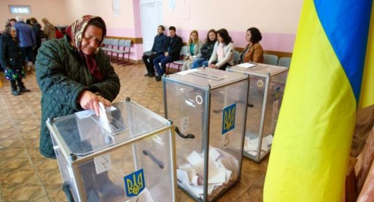 56% украинцев примут участие в местных выборах – опрос