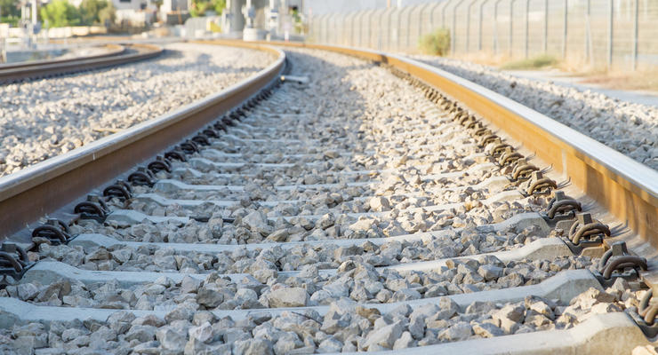 На Одесчине 16-летний парень лег на рельсы и погиб под поездом