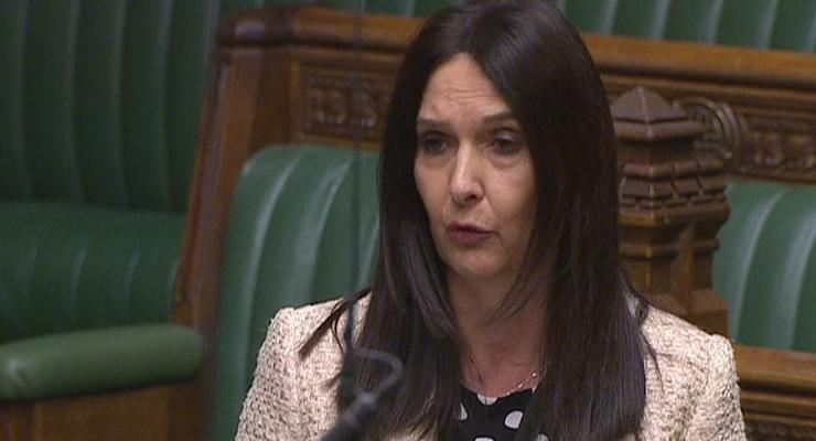 Депутату британского парламента грозит штраф из-за коронавируса