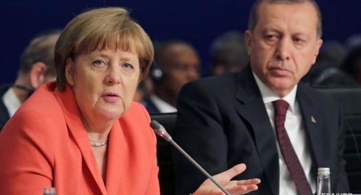 Меркель обсудила с Эрдоганом ситуацию в Нагорном Карабахе