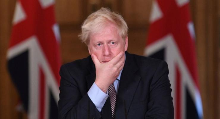 СМИ: Под британским премьером Джонсоном закачалось кресло