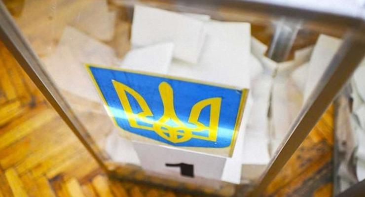 За пост мэра в Украине в среднем соревнуются семь кандидатов - КИУ