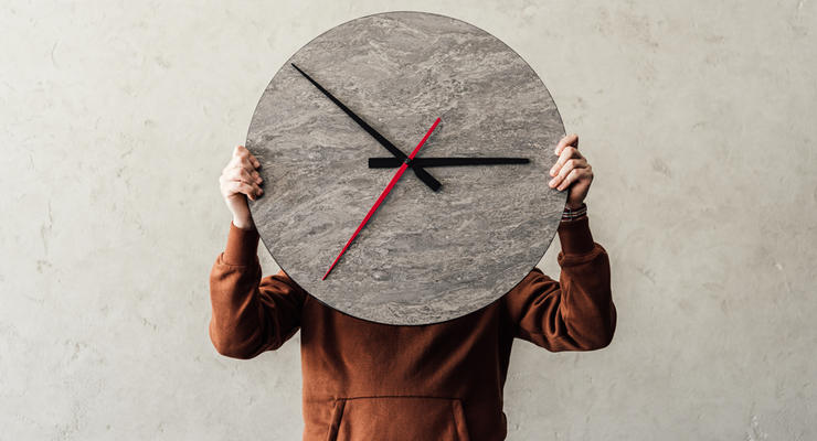 В Раде зарегистрировали чудодейственный законопроект о переводе часов