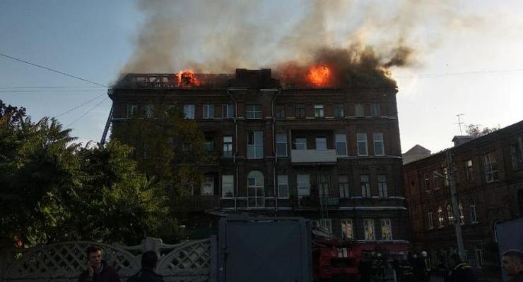 В Харькове горела многоэтажка, есть жертвы
