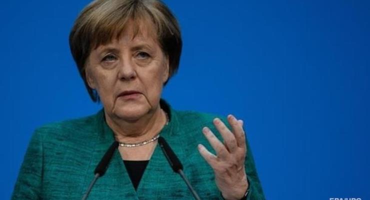 Меркель призвала к соблюдению перемирия в Карабахе