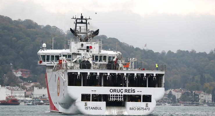 Reuters: Турецкие судна 10 дней пробудут в Восточном Средиземноморье