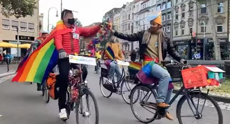В Германии ЛГБТ-парад провели на велосипедах