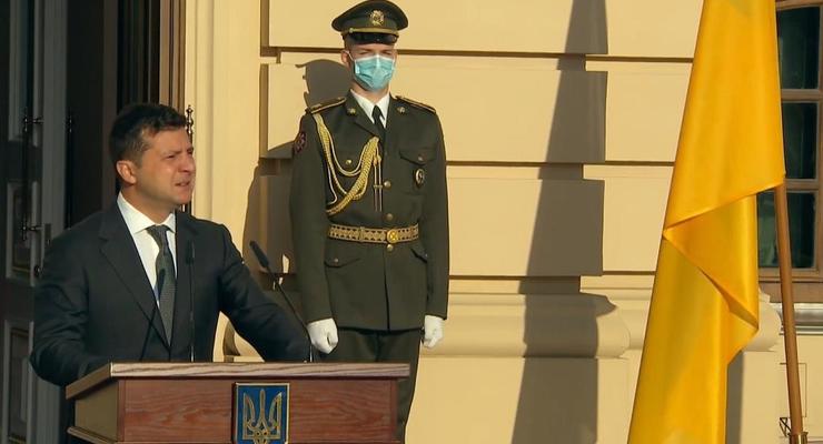 Зеленский назвал армию залогом мира в Украине