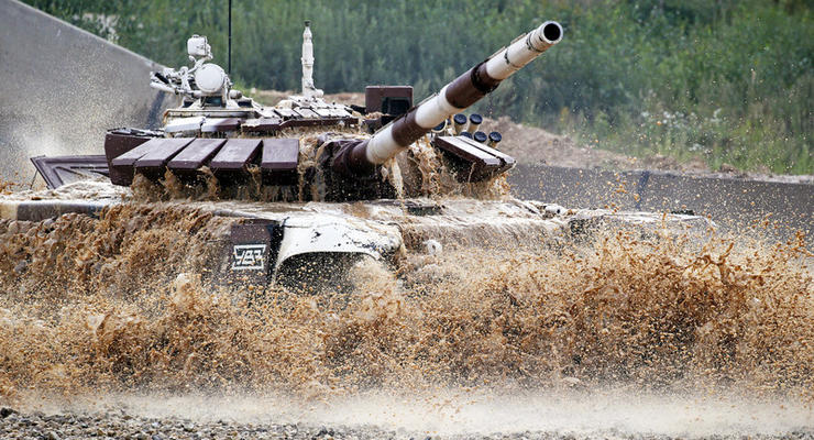 РФ передает боевикам на Донбассе танки Т-72Б