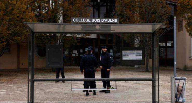 Убийство учителя во Франции: задержаны девять человек