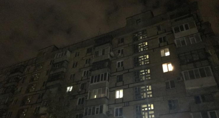 Житель Днепропетровщины выжил, выпав из окна высотки