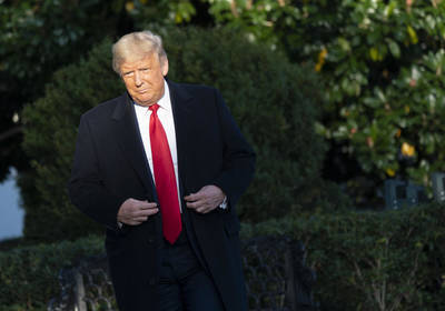 Трамп назвал "хорошей новостью" поддержку Байдена экс-президентом