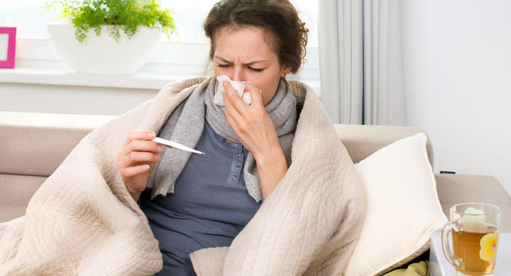 Ничего общего с гриппом: МОЗ назвал три этапа развития COVID