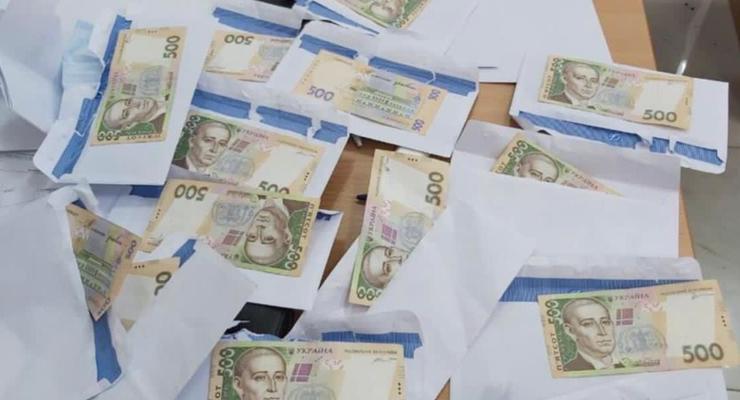 Кандидат в Киевсовет организовывал "сетку" подкупа избирателей