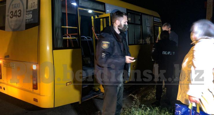 На Запорожье под обстрел попал автобус с пассажирами