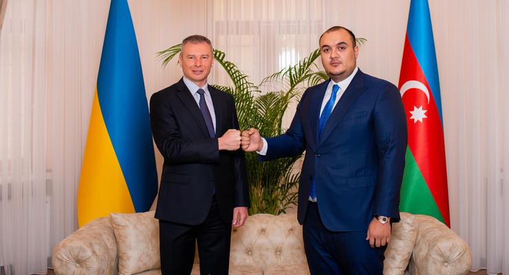 Украина открыла консульство в воюющем Азербайджане