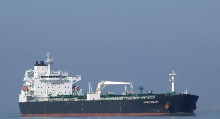 Штурм танкера в Ла-Манше: нелегалов пытались высадить в Испании и Франции