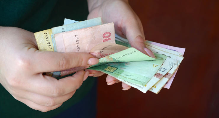 Зарплата в кризис: Где украинцам платят больше всего