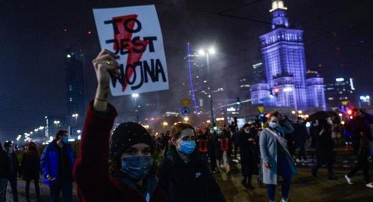 Организаторов протестов в Польше намерены сажать на восемь лет - СМИ