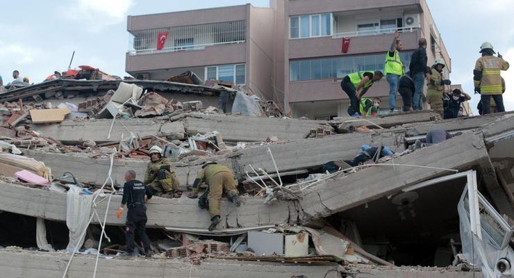 Выросло число жертв землетрясения в Турции