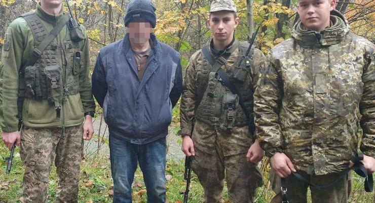 Гражданин США нелегально пришёл в Украину через Карпаты