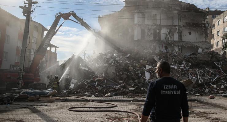 Число жертв землетрясения в Турции выросло до 113