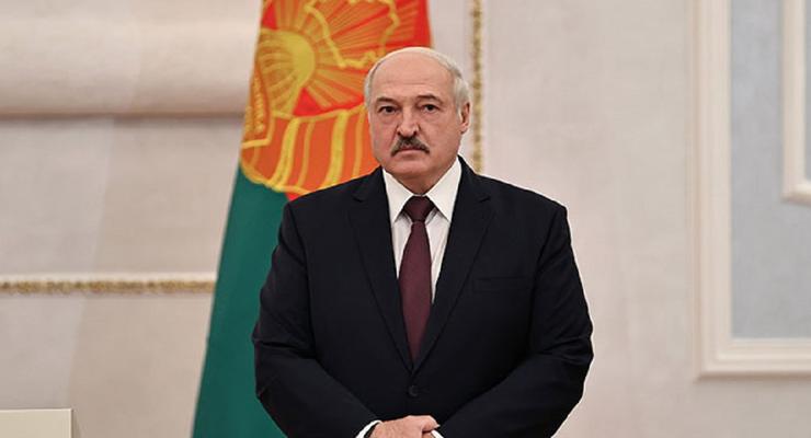 Евросоюз утвердил санкции против Лукашенко и "его команды" – СМИ
