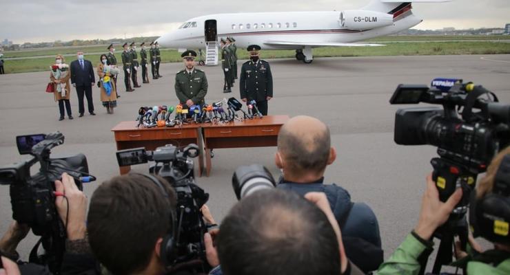 Аваков сам оплатил самолет, которым прибыл в Украину Маркив, - СМИ