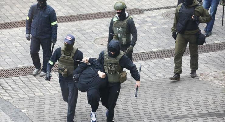 В Минске проходят массовые задержания протестующих