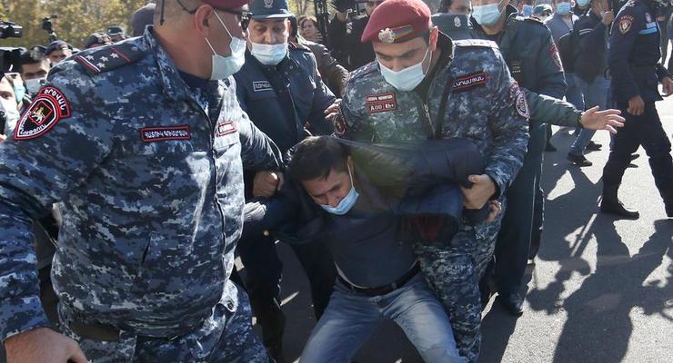 Протесты в Ереване: задержаны десять лидеров оппозиции