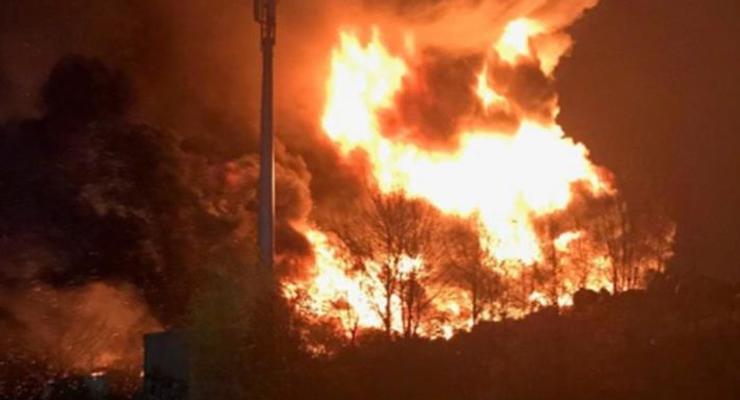 В Брэдфорде из-за пожара закрыли школы