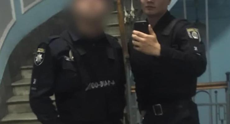 За избиение ветеранов АТО во Львове уволили двоих полицейских