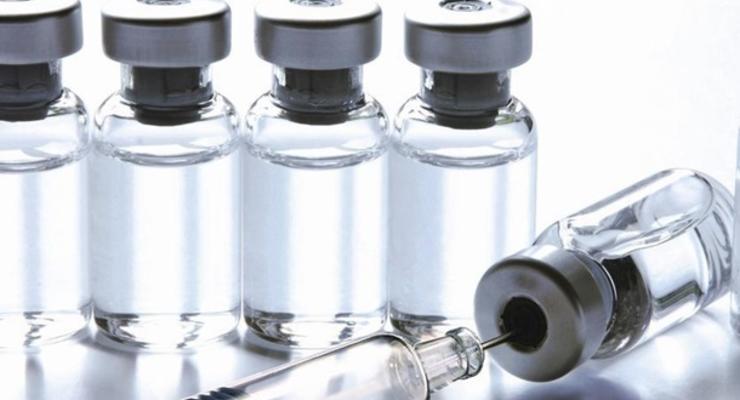 МОЗ договаривается с шестью компаниями о вакцине