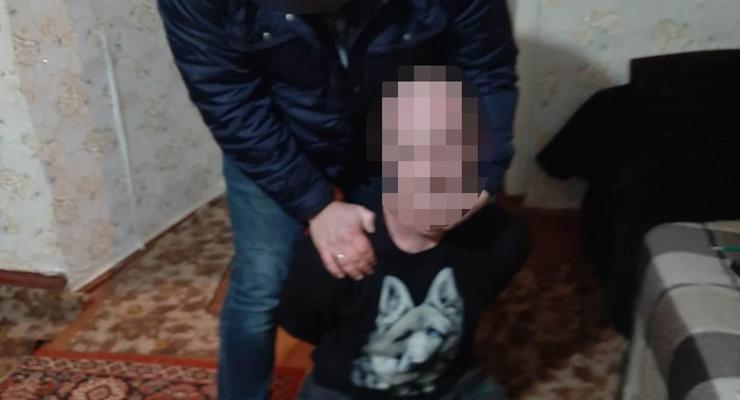 В Харькове рецидивист похитил и изнасиловал 15-летнюю соседку