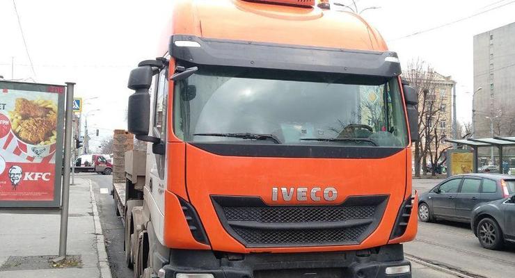 Жуткое ДТП в Харькове: Женщину раздавил тяжелый грузовик