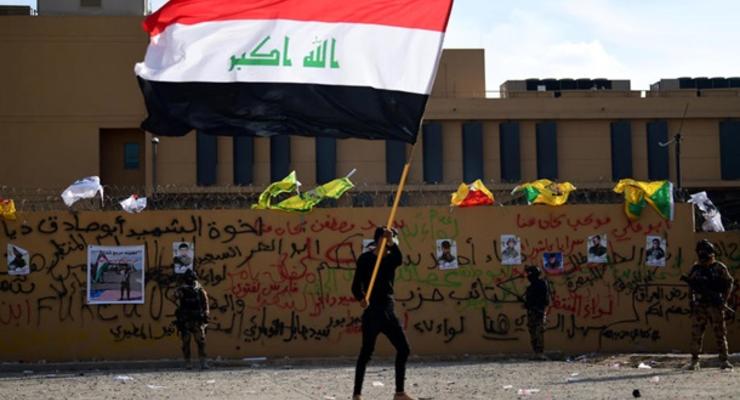 Госдеп отзывает половину дипломатов из Ирака - СМИ