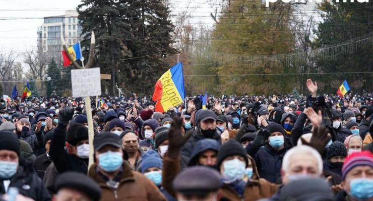 В Молдове протестуют сторонники Санду