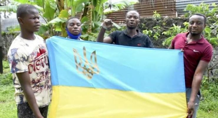 Жители Конго поздравили ВСУ с праздником