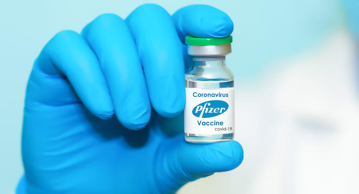 Названа эффективность и побочные эффекты COVID-вакцины Pfizer – СМИ