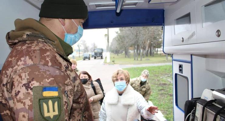 За сутки более 200 украинских солдат заразились COVID