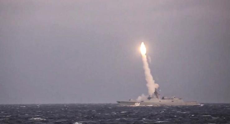 Запуск ракеты РФ Циркон с корабля сняли на видео