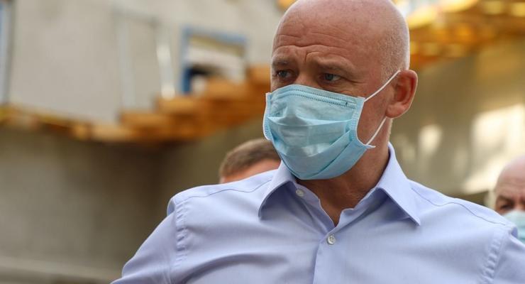 Больного коронавирусом мэра Одессы госпитализировали