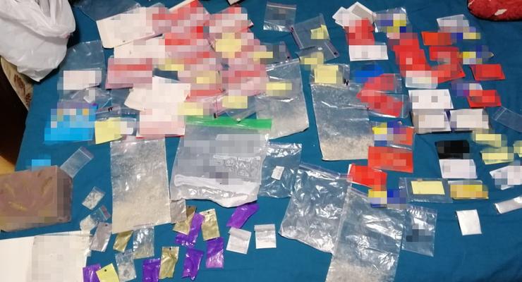 СБУ ликвидировала наркогруппировку из 20 человек